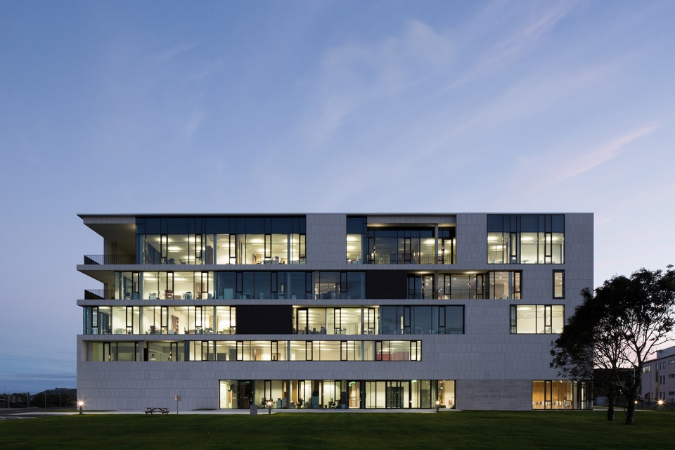 Beaufort Building for Wave Energy and Maritime Research by McCullough Mulvin Architects