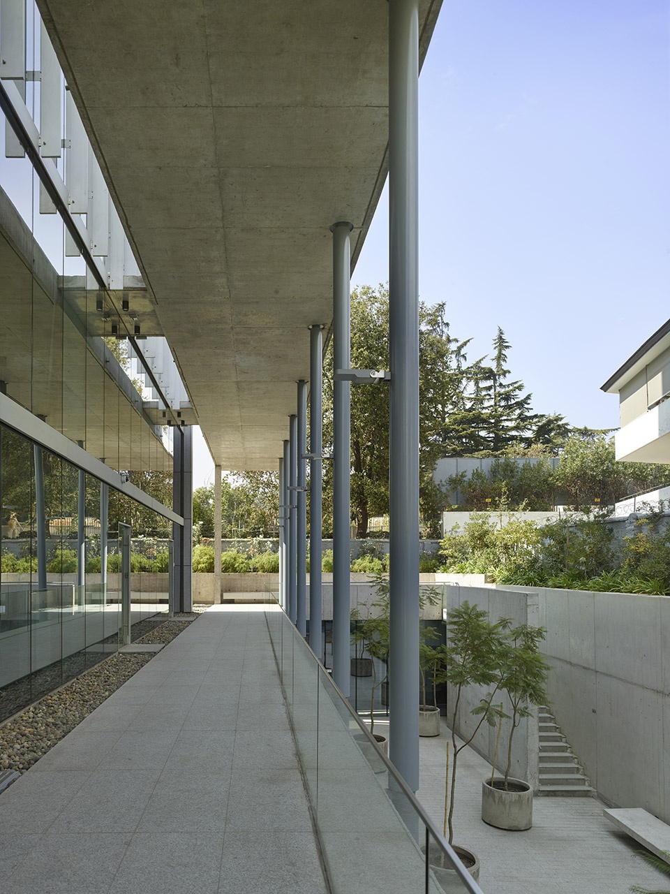 Edificio Vespucio 1777 by arquitectos