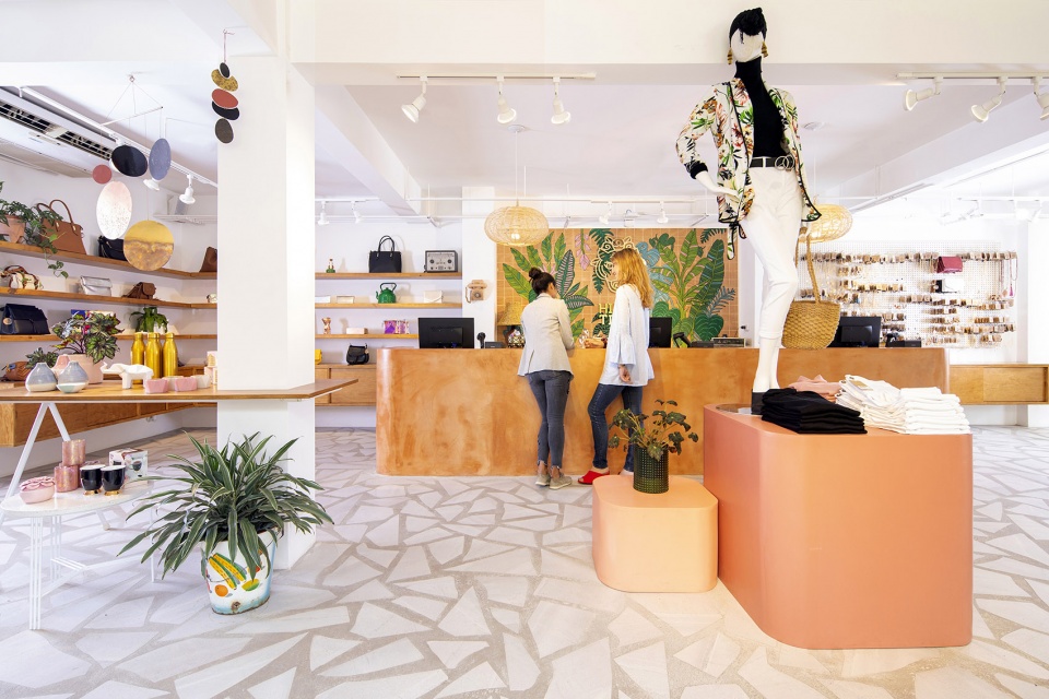 Hija de Tigre new store in Costa Rica by Taller KEN