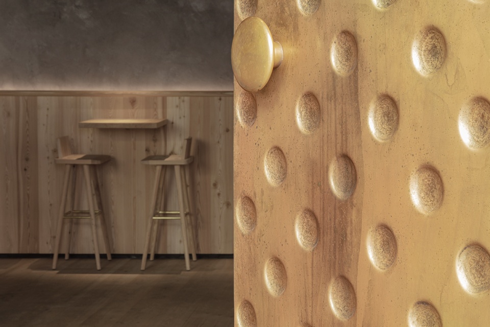 decantei tavern by pedevilla architects