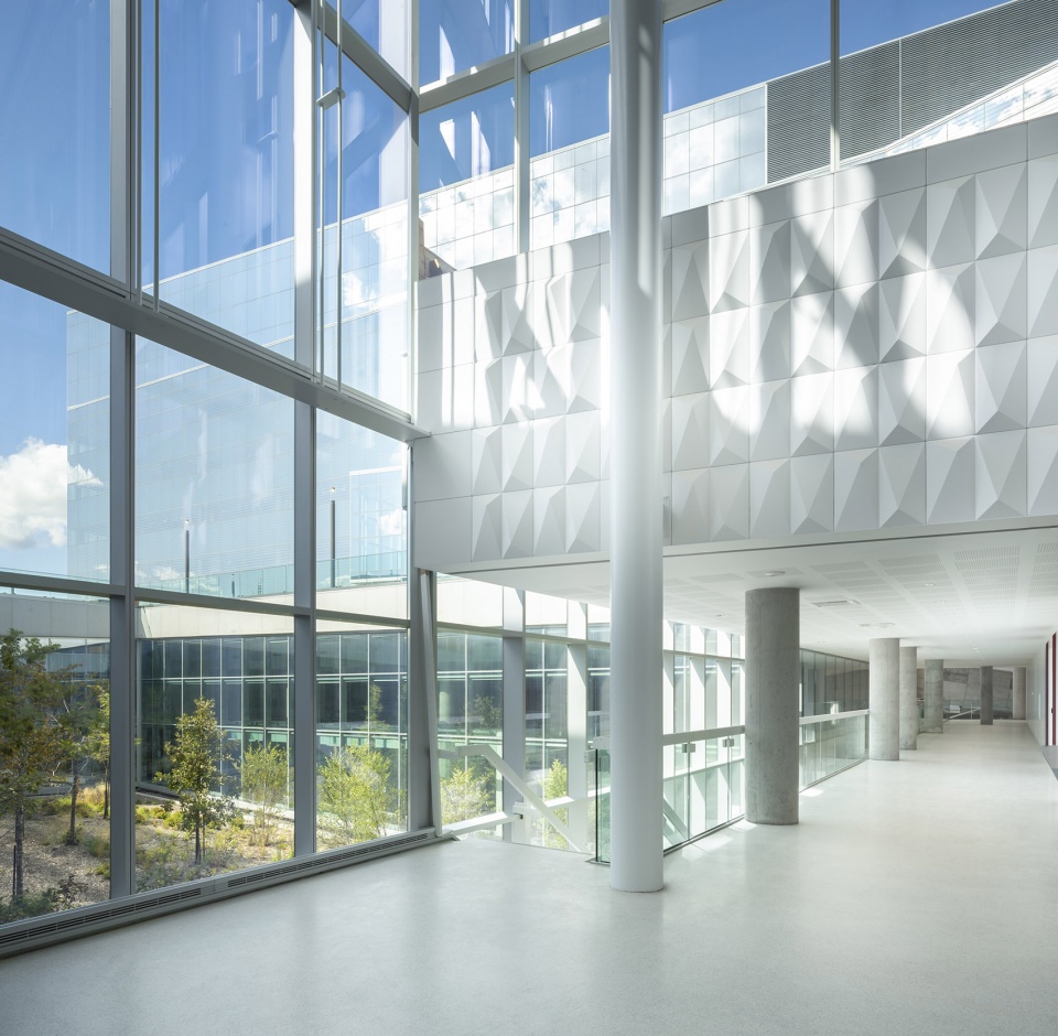 sciences complex at the mil campus of the universite de montreal by menkes shooner dagenais letourneux lemay nfoe architects