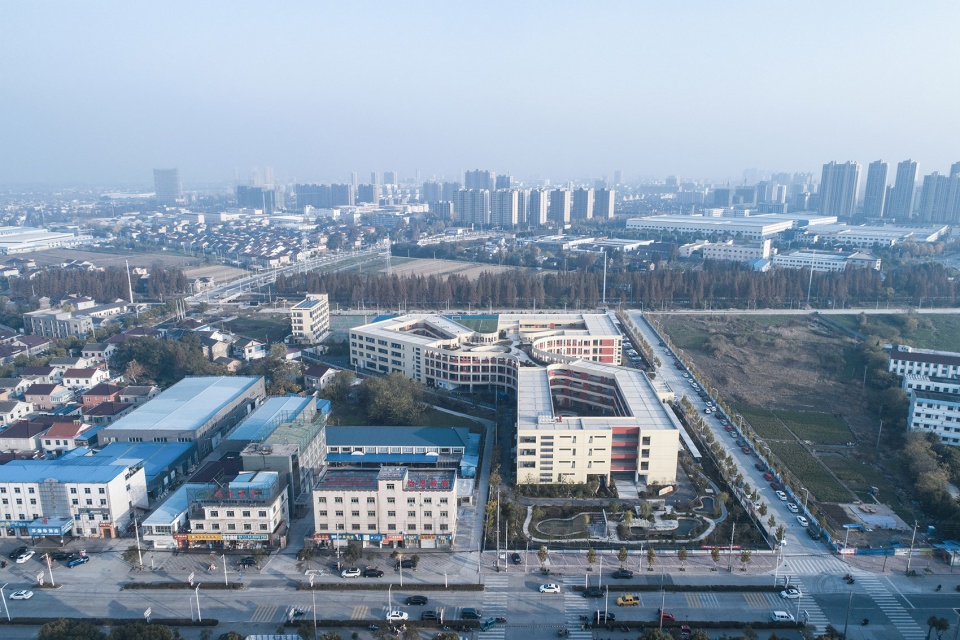 yangzhong foreign language school branch campus china by perform design studio