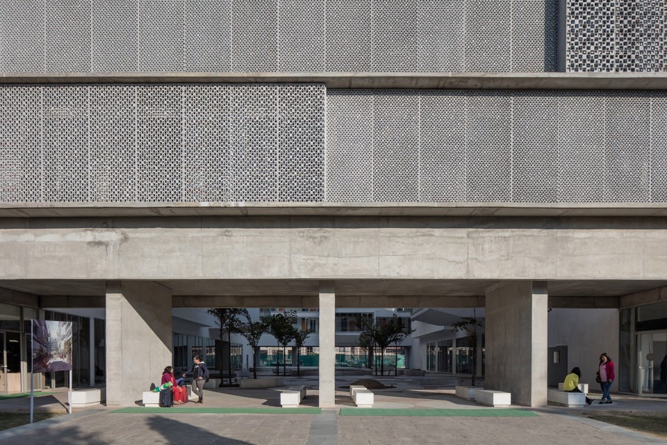 Student Residence Two by McCullough Mulvin Architects