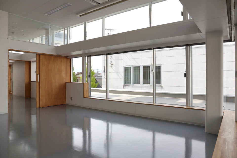 saga dental association hall by kazunari sakamoto architectural laboratory