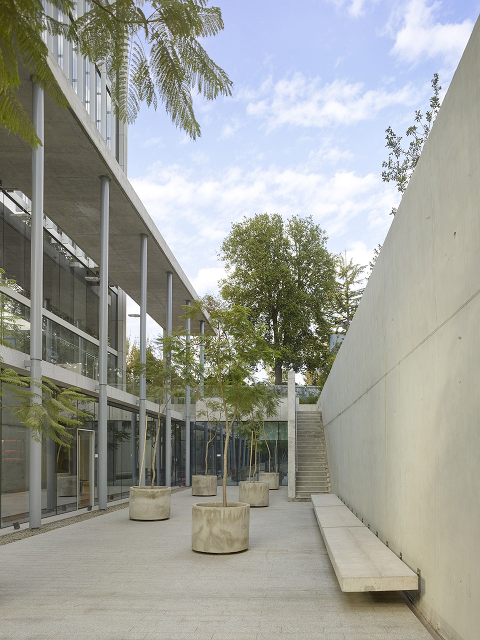 Edificio Vespucio 1777 by arquitectos