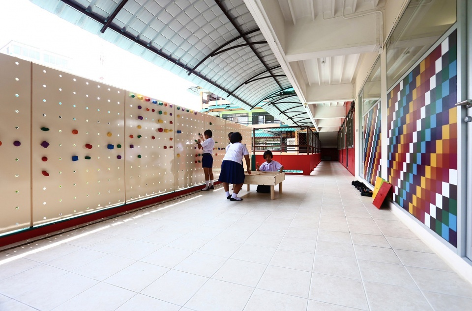 classroom makeover for the blind by creative crews ltd 960x634 1