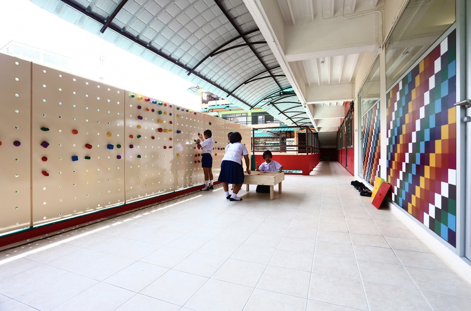 classroom makeover for the blind by creative crews ltd