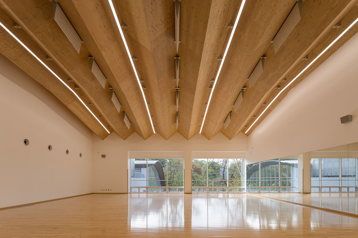 icu new physical education center by kengo kuma and associates