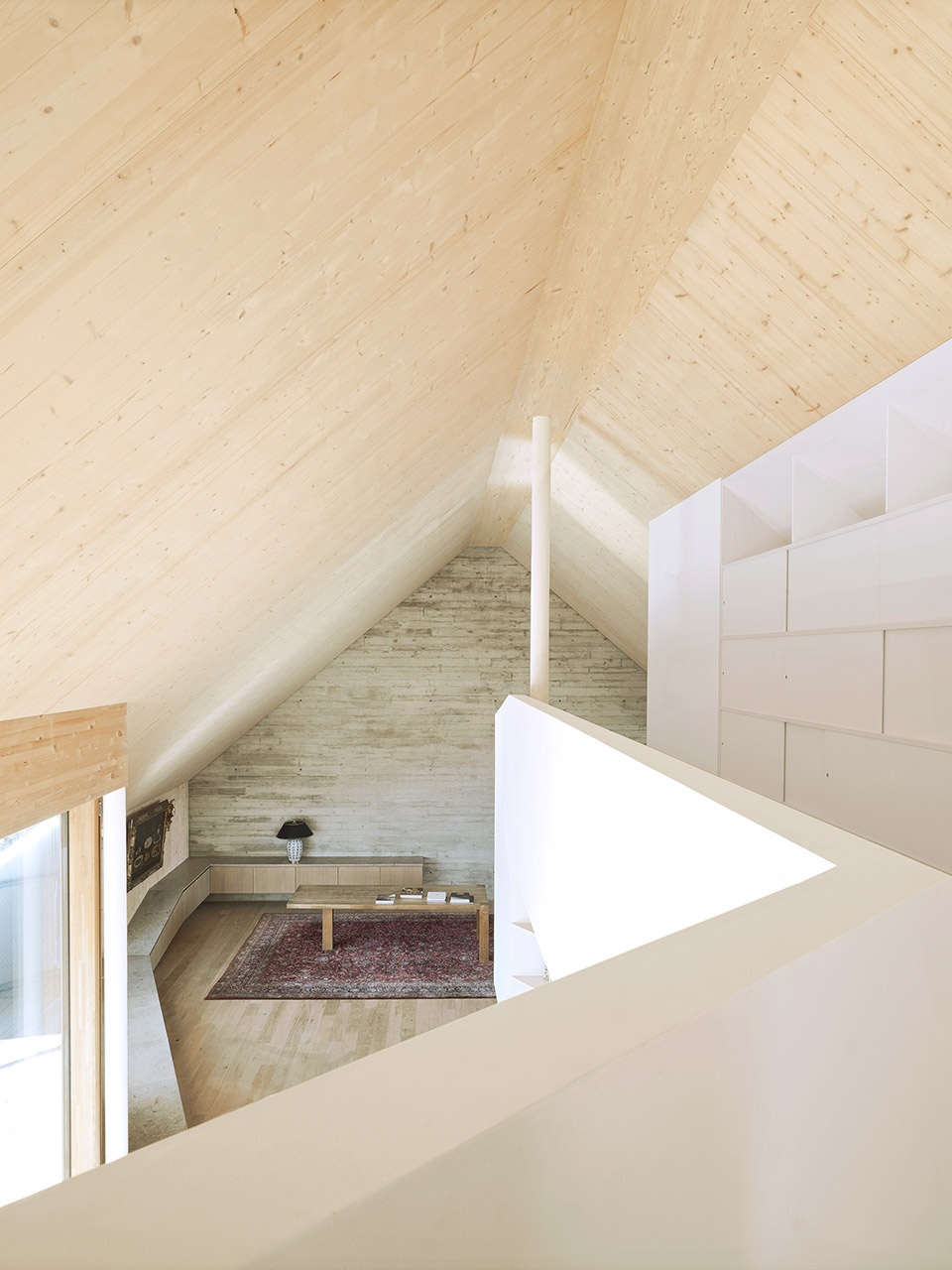 r11 roof extension maxvorstadt by pool leber architekten