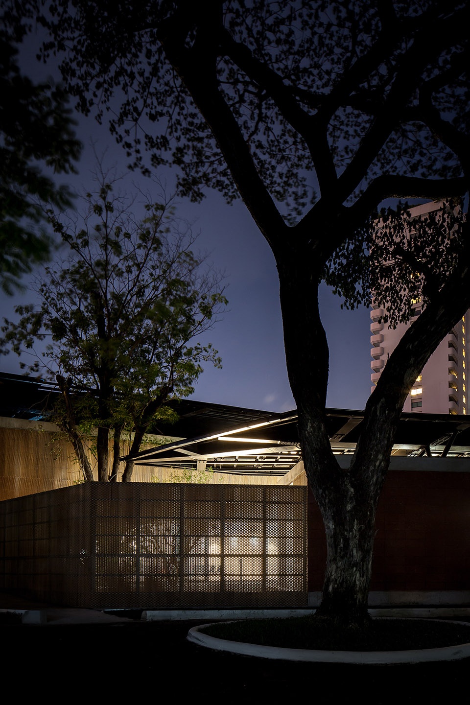 Austrian Embassy Bangkok by HOLODECK architects