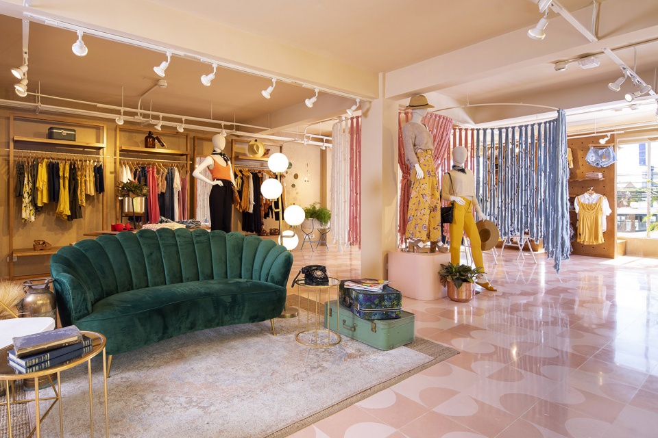 Hija de Tigre new store in Costa Rica by Taller KEN