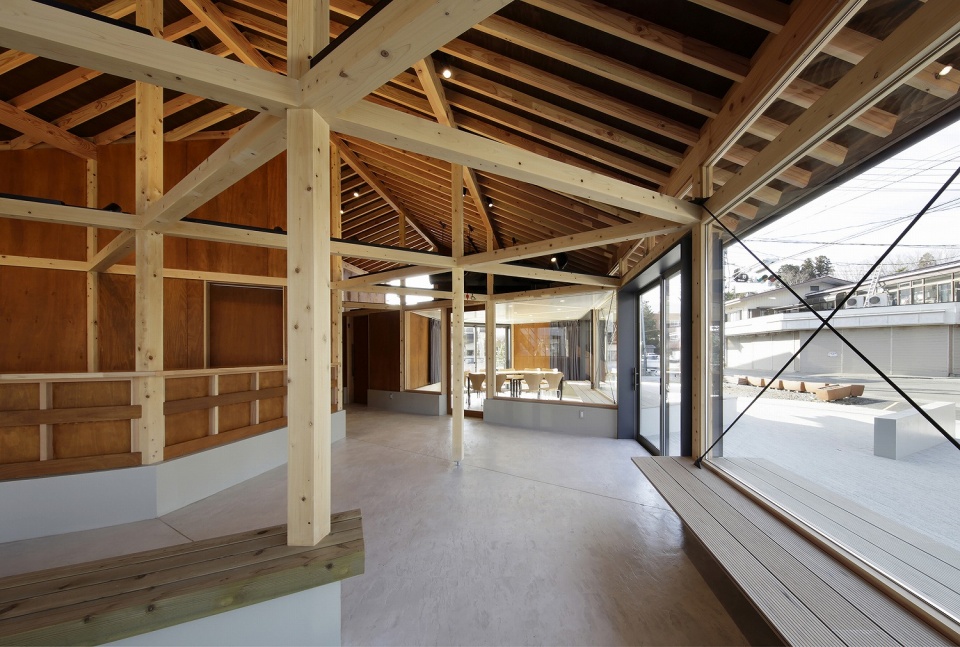 bus terminal and tourist center in yamanakako village by sugawaradaisuke architects