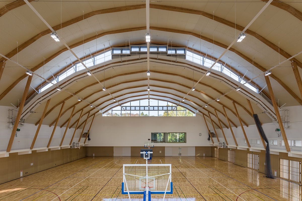 icu new physical education center by kengo kuma and associates