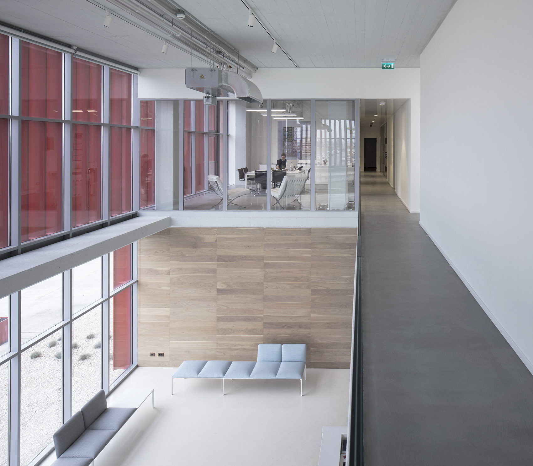 mce production facility by heim balp architekten