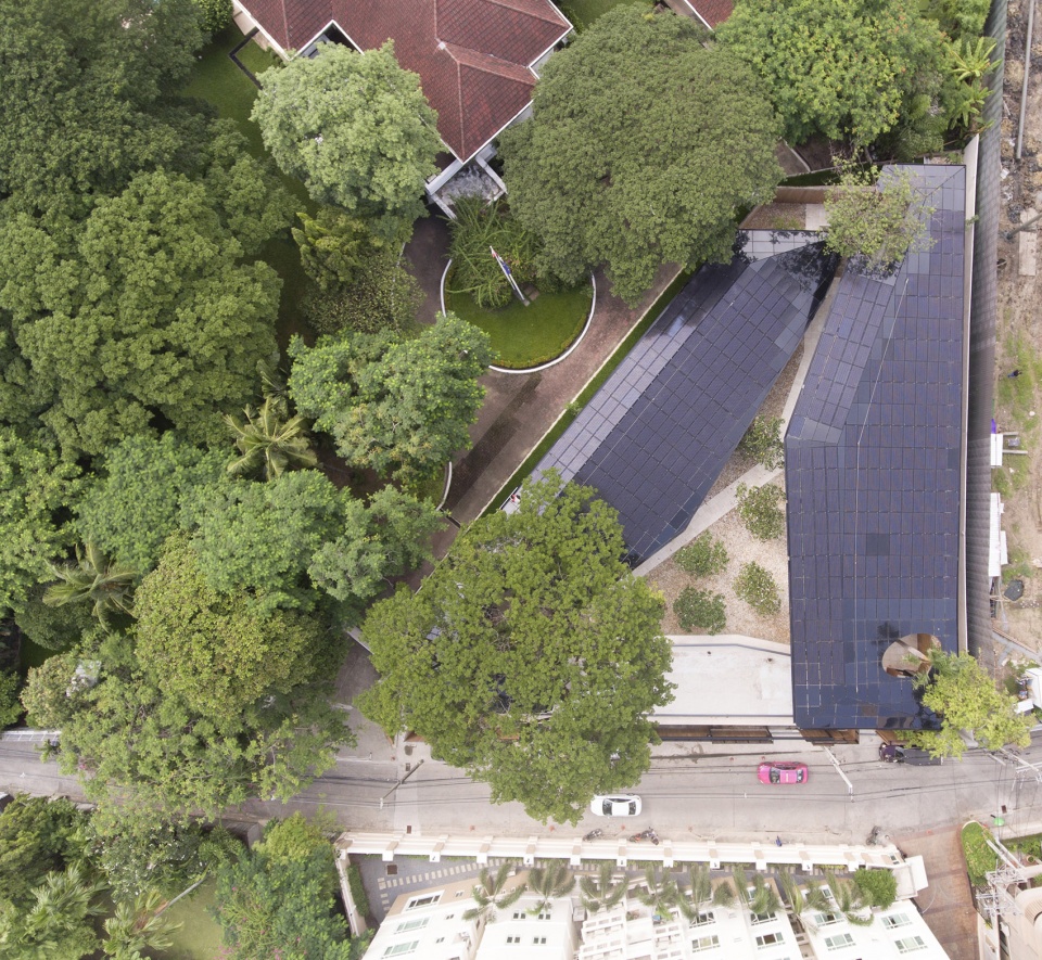 Austrian Embassy Bangkok by HOLODECK architects