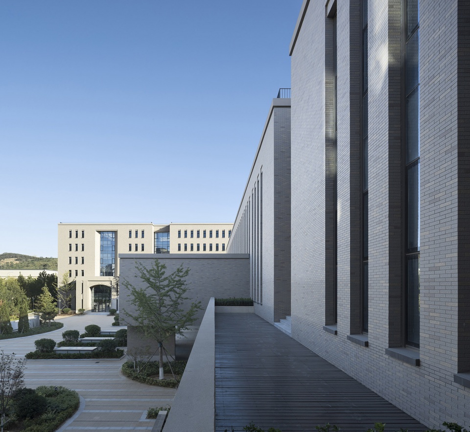 building of the faculty of management and economics of dalian university of technology china by the architectural design and research ins...