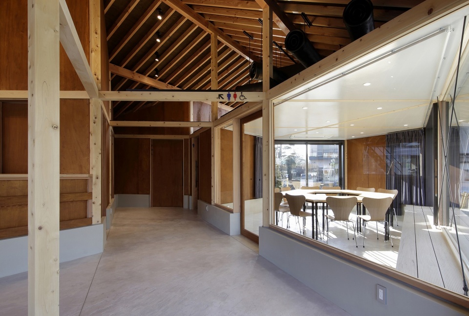 bus terminal and tourist center in yamanakako village by sugawaradaisuke architects