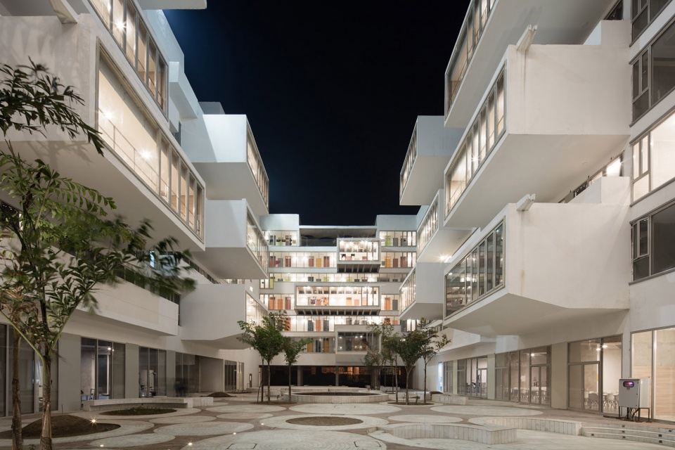 Student Residence Two by McCullough Mulvin Architects