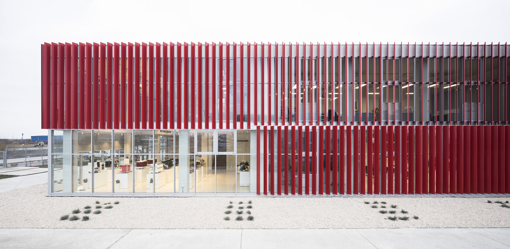 mce production facility by heim balp architekten