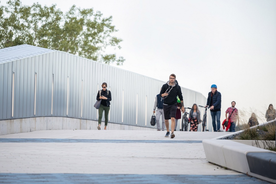 sciences complex at the mil campus of the universite de montreal by menkes shooner dagenais letourneux lemay nfoe architects