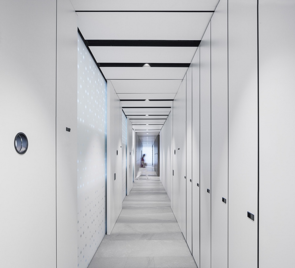 pronova dental clinic by francesc rife studio