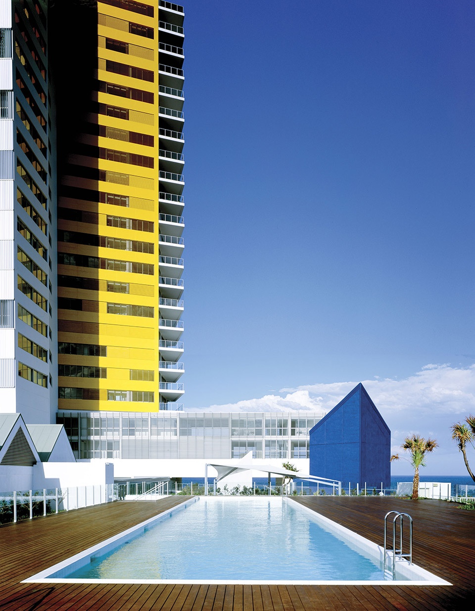 storey residential tower by ian moore architects