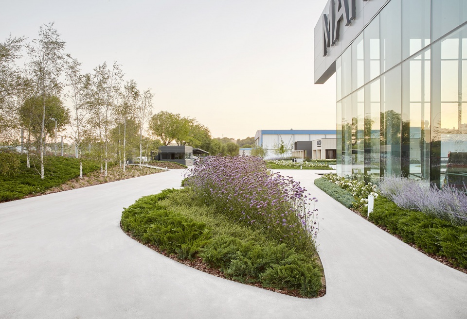 Landscape Project for HANGAR THE LINE DESIGN CENTER by AELAND