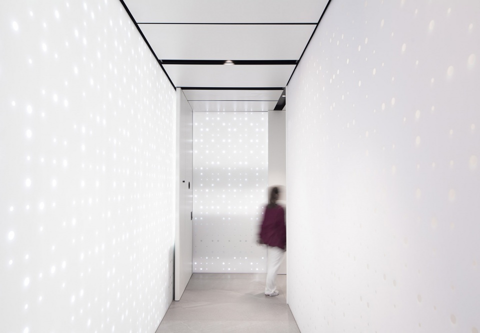 pronova dental clinic by francesc rife studio