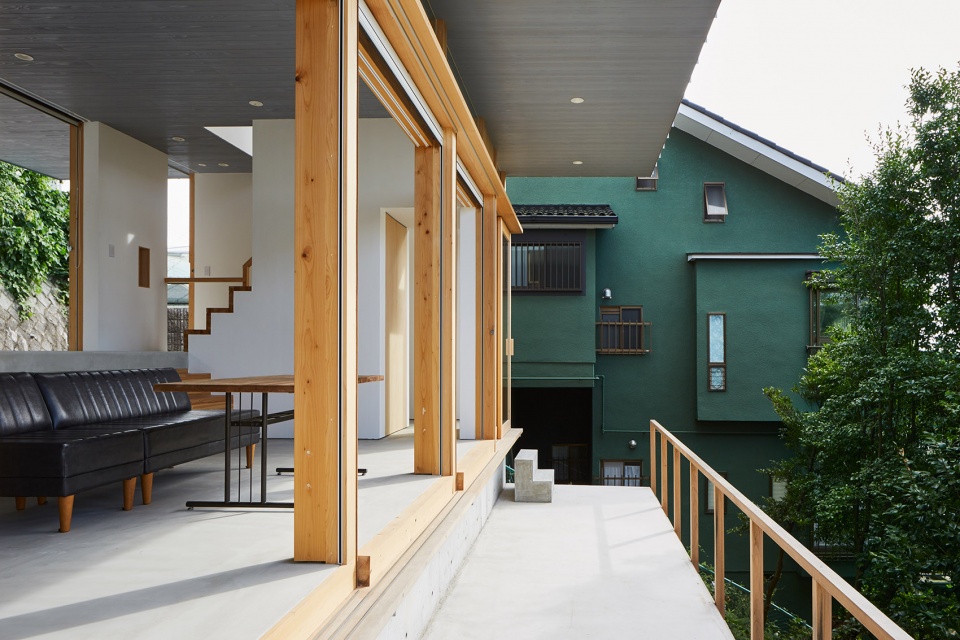 three tiered platforms by ihrmk