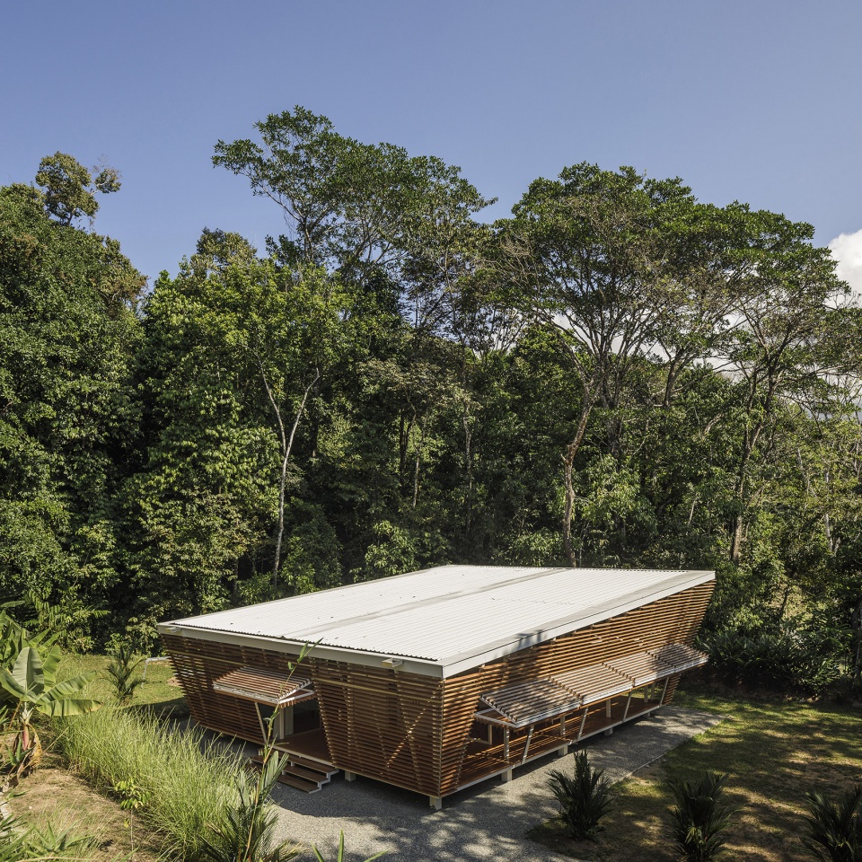 No Footprint House by A 01