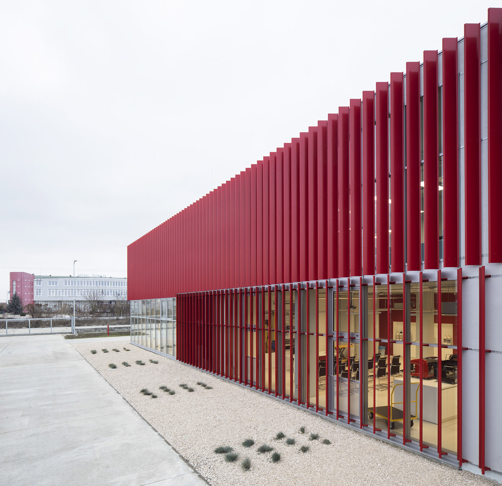mce production facility by heim balp architekten
