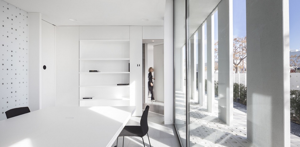 pronova dental clinic by francesc rife studio