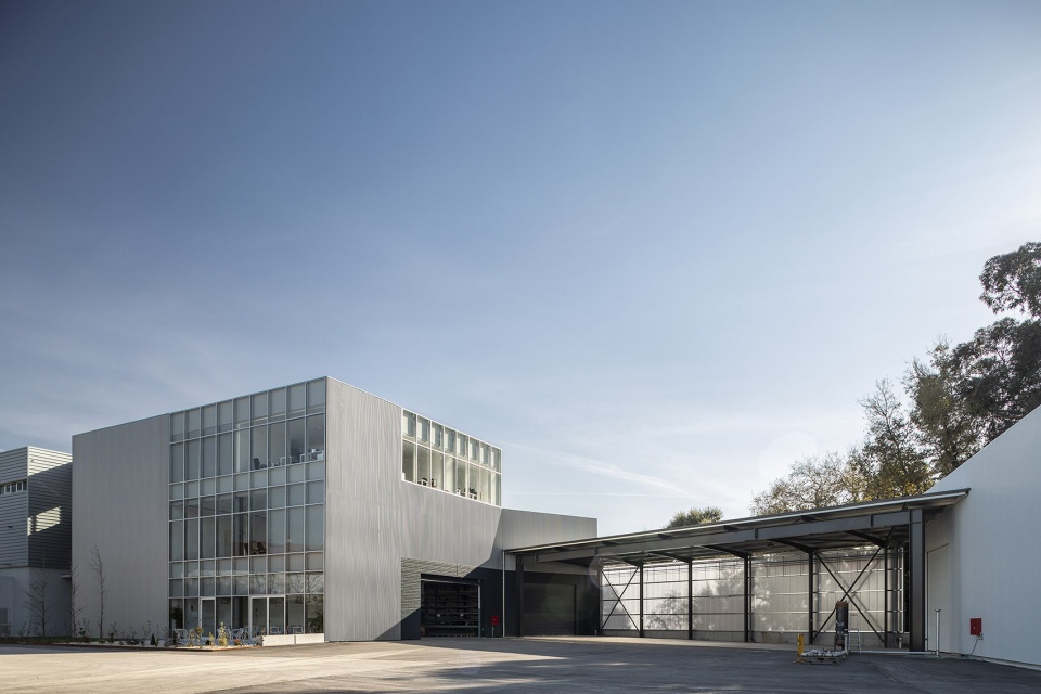 prfs headquarters by impare arquitectura