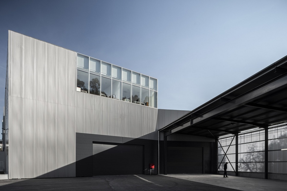 prfs headquarters by impare arquitectura