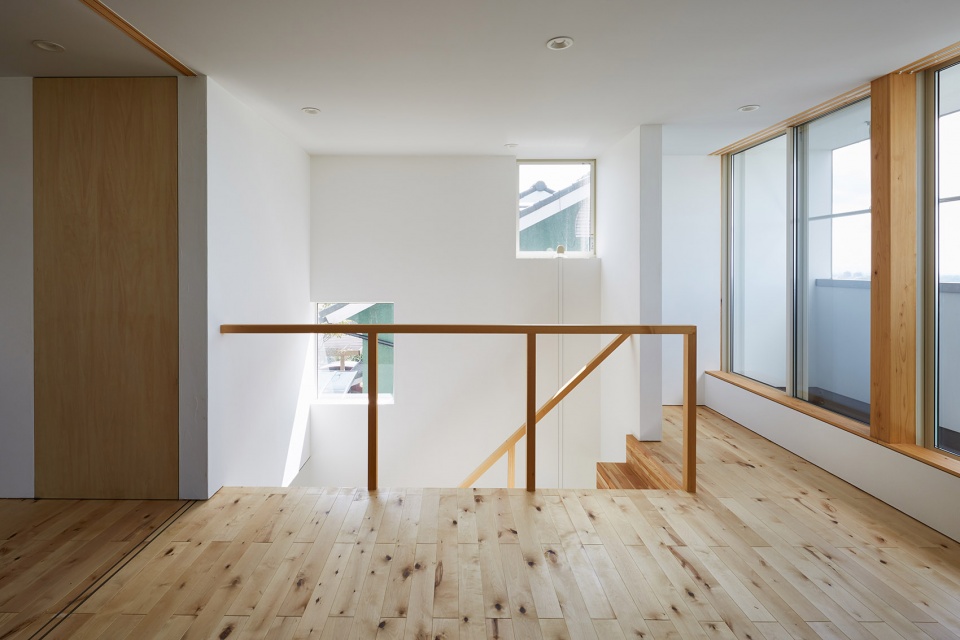 three tiered platforms by ihrmk