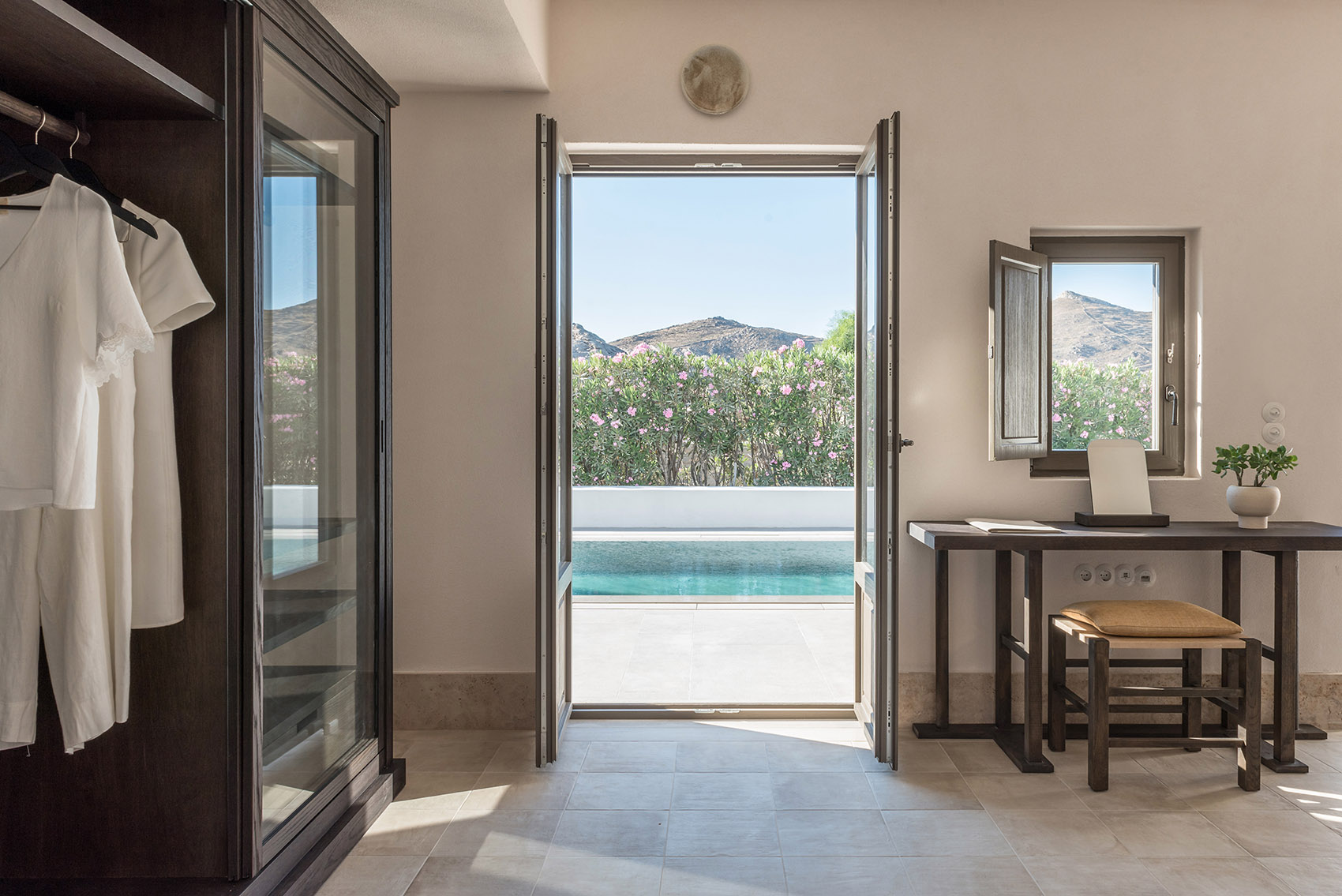 Parilio Hotel by Interior Design Laboratorium - 谷德设计网