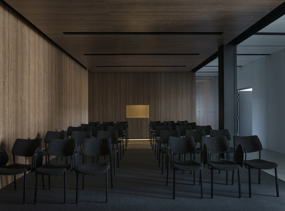 pronova dental clinic by francesc rife studio
