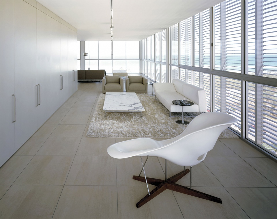 storey residential tower by ian moore architects