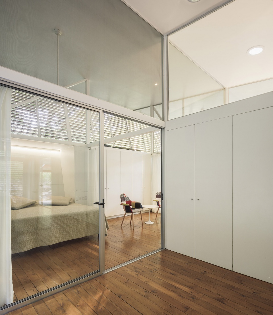 No Footprint House by A 01