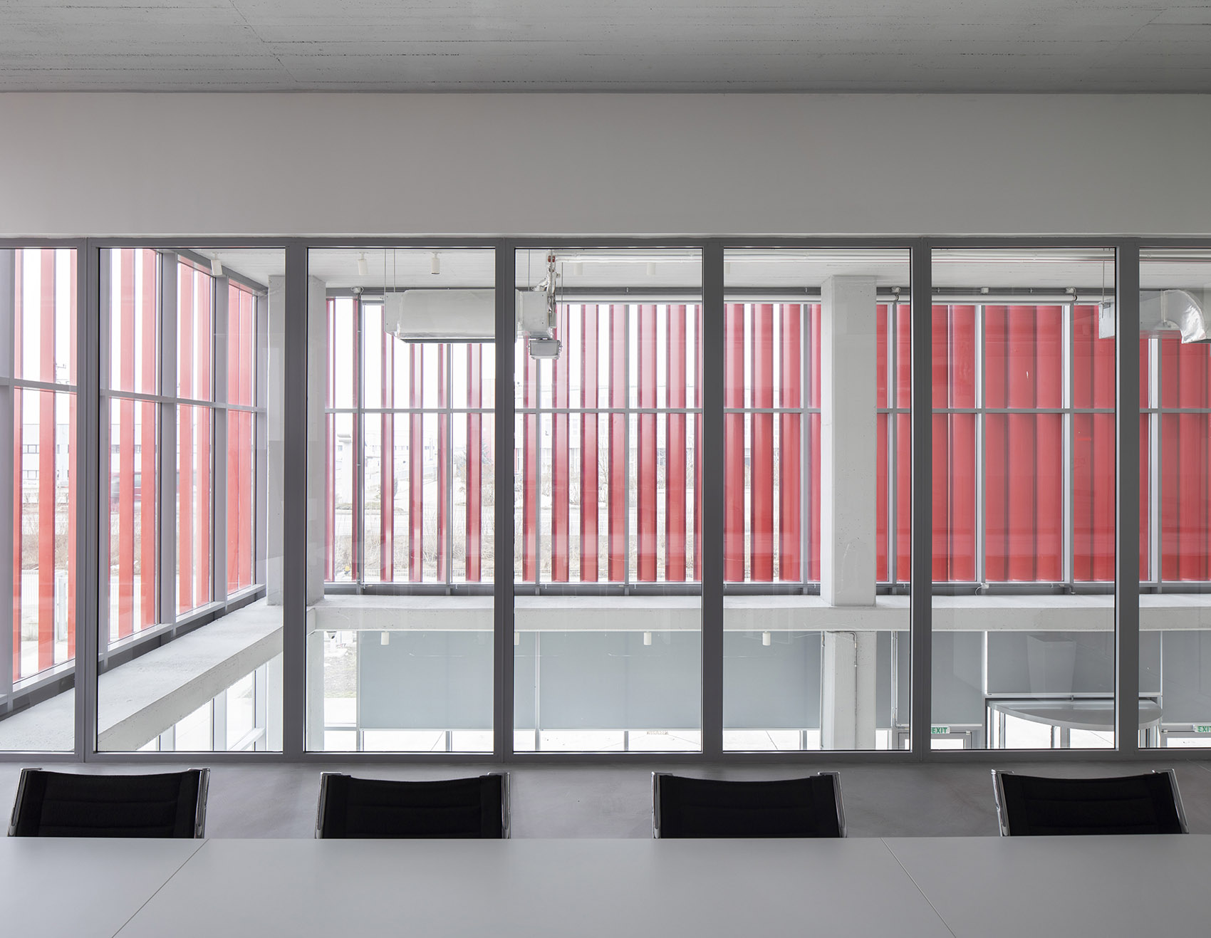 mce production facility by heim balp architekten