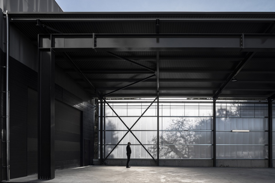 prfs headquarters by impare arquitectura