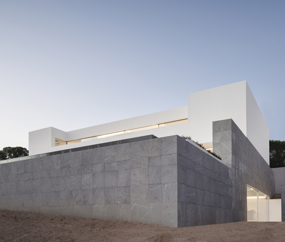 house in santa pola by fran silvestre arquitectos