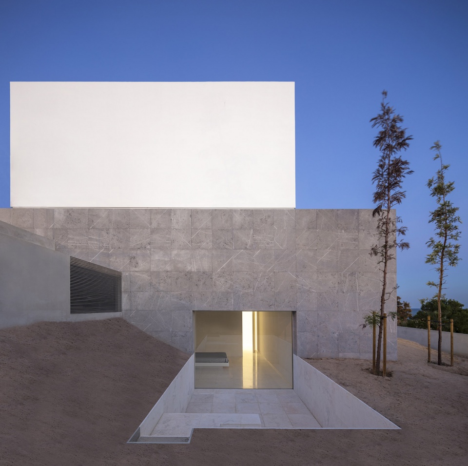 house in santa pola by fran silvestre arquitectos