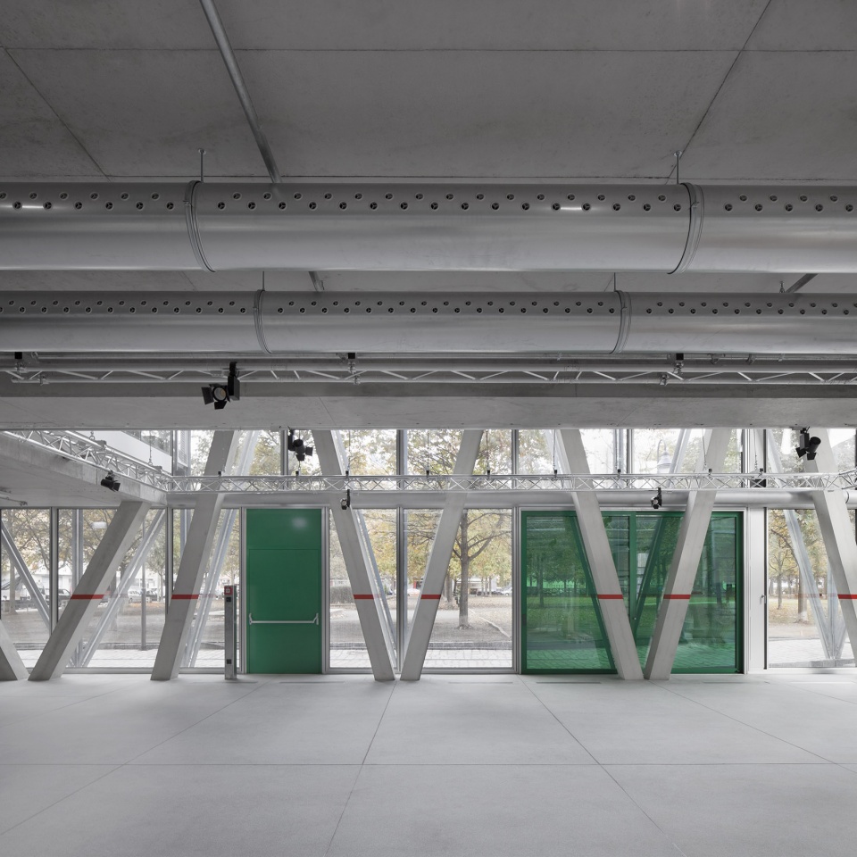 taz neubau by e2a