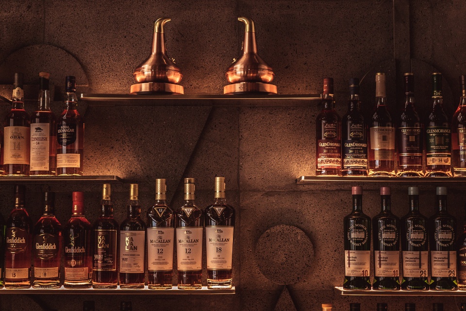 inns whisky bar china by wootion designers