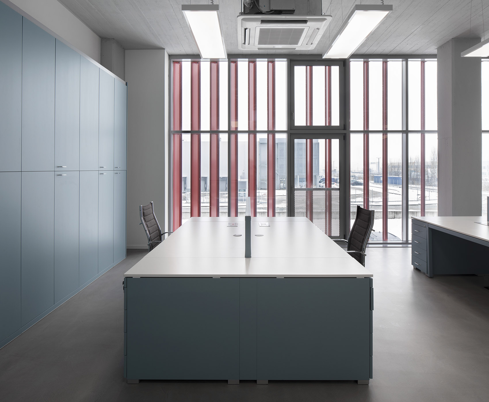 mce production facility by heim balp architekten