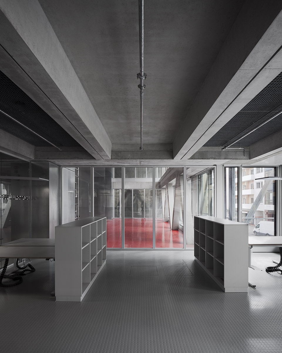 taz neubau by e2a
