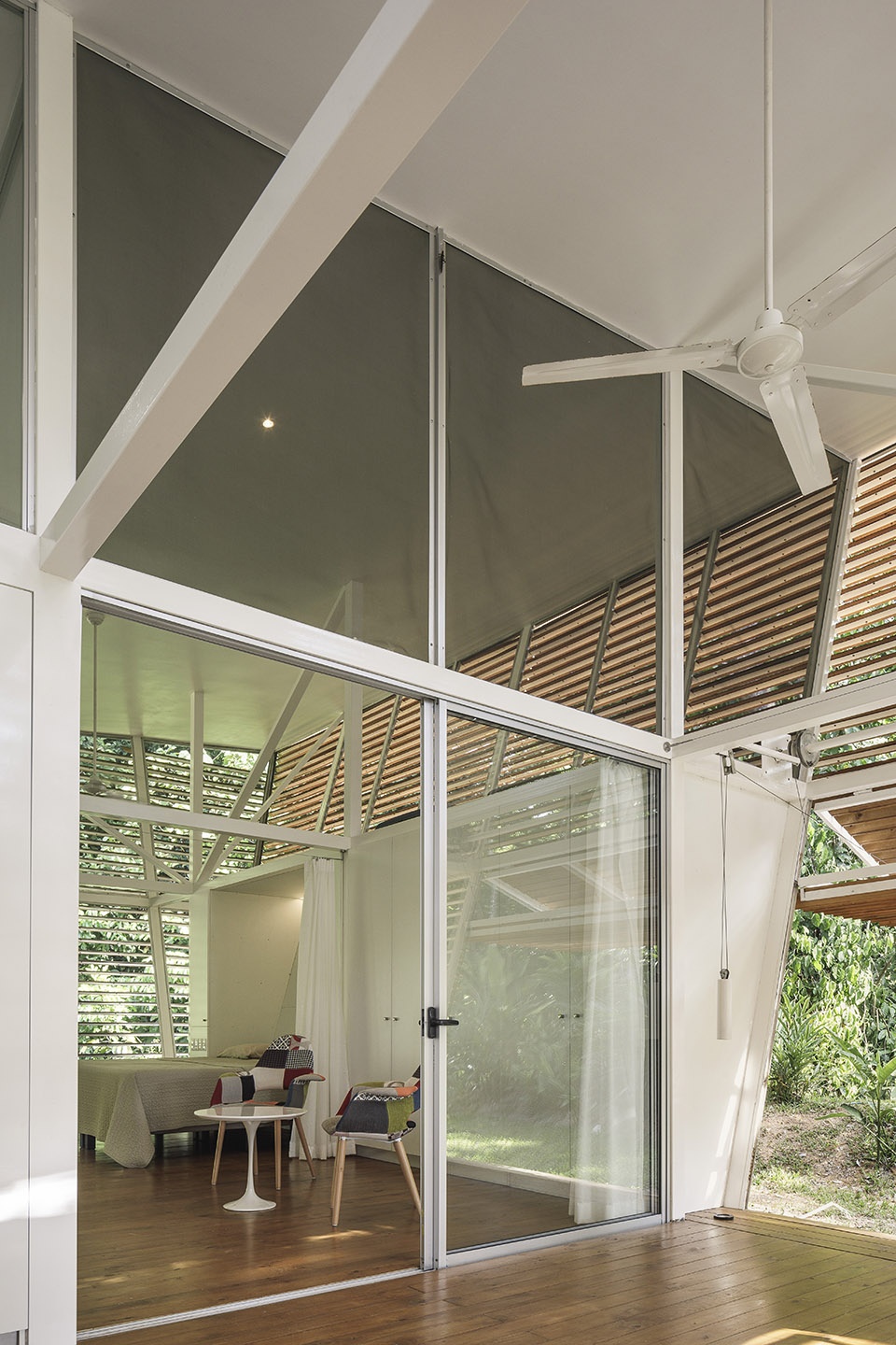 No Footprint House by A 01