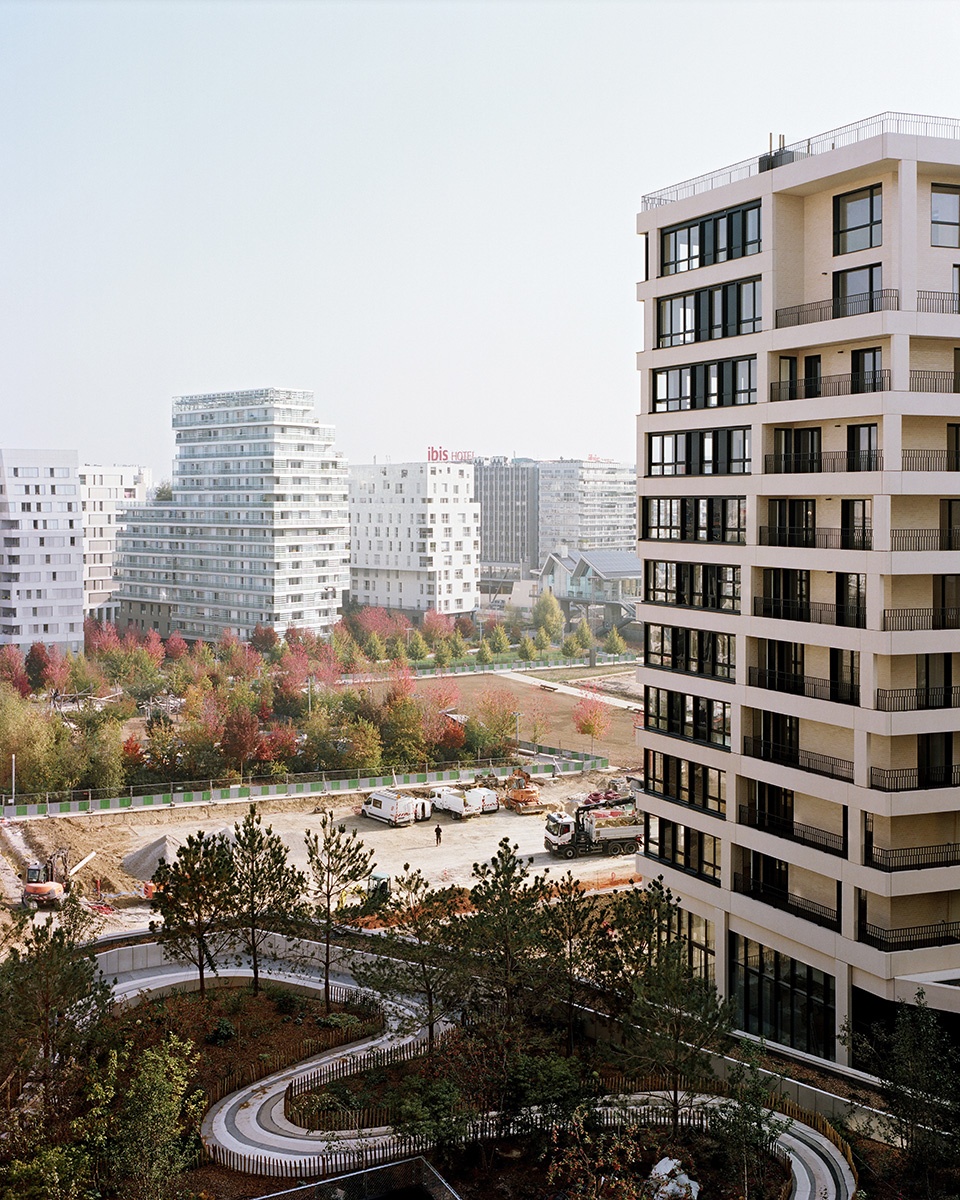 the cultural block clichy batignolles by tvk tolila gilliland