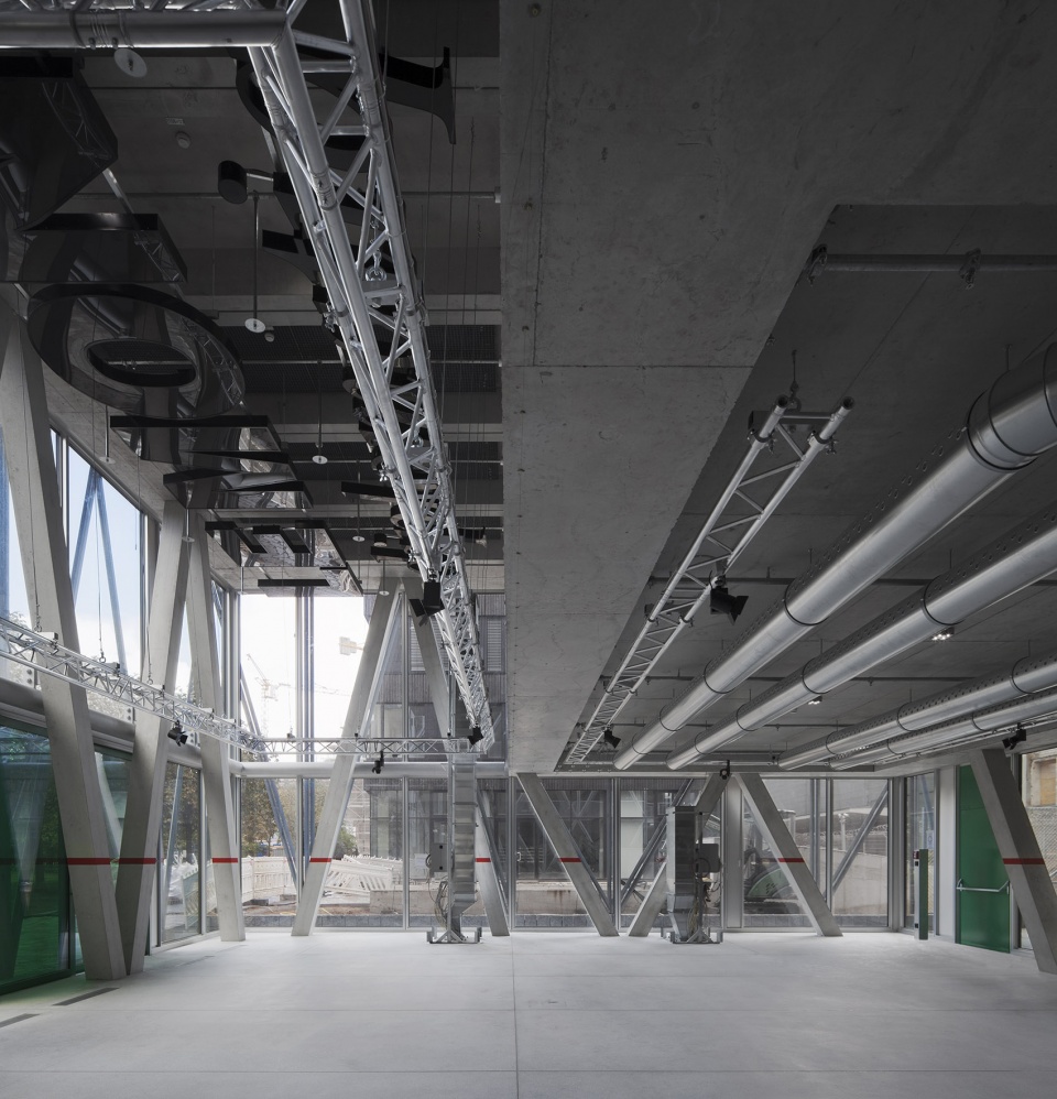 taz neubau by e2a